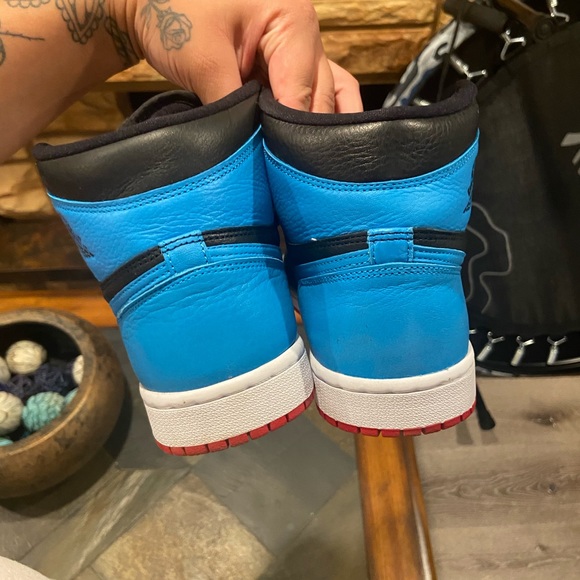 Jordan 1 retro high OG UNC to CHICAGO - Picture 4 of 4